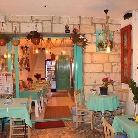 Aracati Pansiyon Cesme Ngoại thất bức ảnh